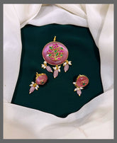 Pink Flower Pendent in Kundan - KP00123